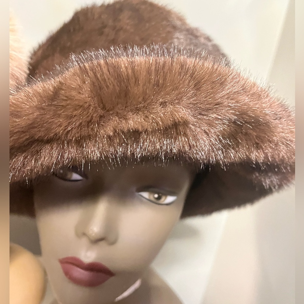 Diva Luxurious Brown Fur Hat